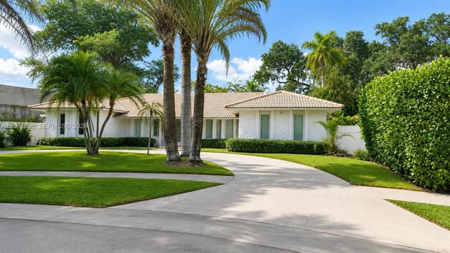 1835 NE 212th Ter, Miami FL 33179 - Miami, FL - Photo 2