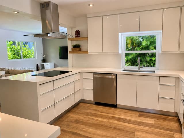 1835 NE 212th Ter, Miami FL 33179 - Miami, FL - Photo 5