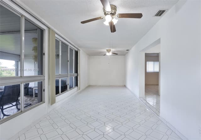 7100 NW 66th Ter, Tamarac FL 33321 - Tamarac, FL - Photo 7