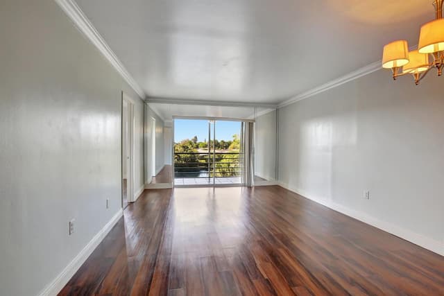 8225 Sunrise Lakes Boulevard # 303, Sunrise FL 33322 - Sunrise, FL - Photo 5