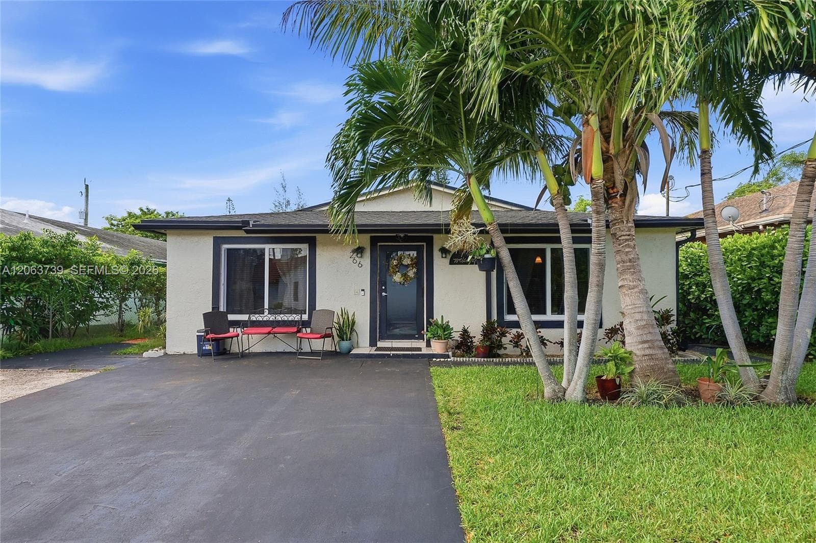 266 SW 7th Ct, Deerfield Beach FL 33441 - Deerfield Beach, FL - Photo 1