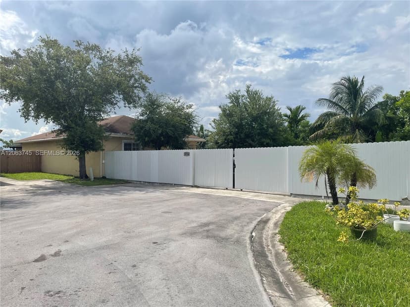 20764 NW 31st Ave, Miami Gardens FL 33056