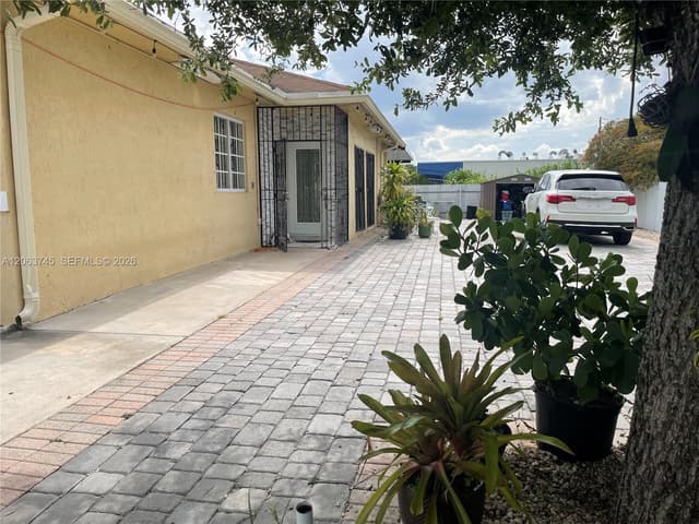 20764 NW 31st Ave, Miami Gardens FL 33056 - Miami Gardens, FL - Photo 5