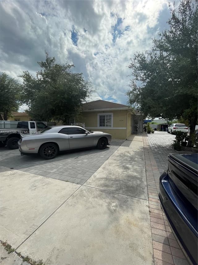 20764 NW 31st Ave, Miami Gardens FL 33056 - Miami Gardens, FL - Photo 4