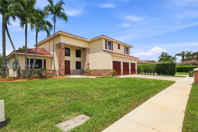 344 SW 159th Ln, Pembroke Pines FL 33027 - Pembroke Pines, FL - Photo 2