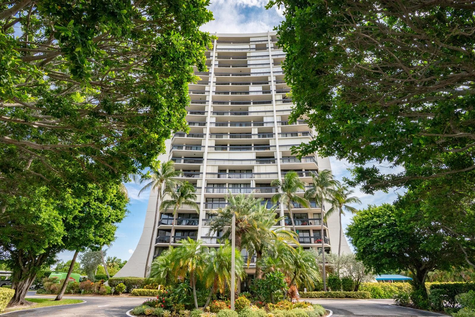 2400 PRESIDENTIAL Way # 1505, West Palm Beach FL 33401 - West Palm Beach, FL - Photo 1