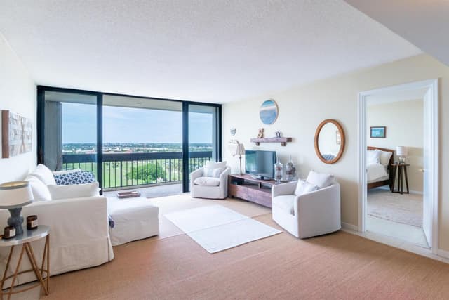 2400 PRESIDENTIAL Way # 1505, West Palm Beach FL 33401 - West Palm Beach, FL - Photo 4