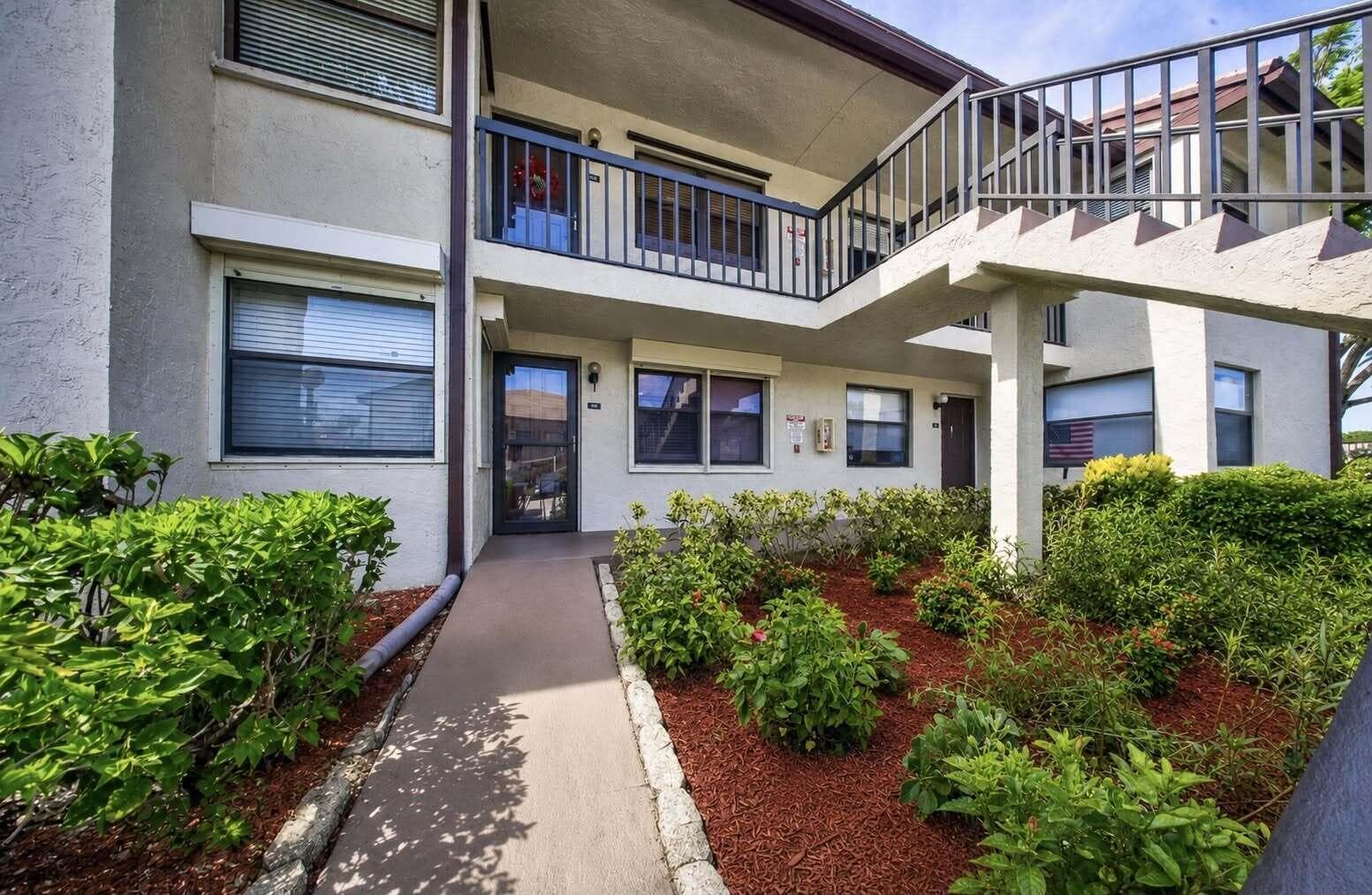 7650 Tahiti Lane # 105, Lake Worth FL 33467