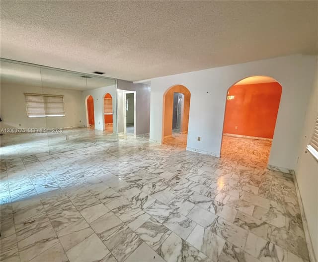 320 NW 61st Ave, Miami FL 33126 - Miami, FL - Photo 4