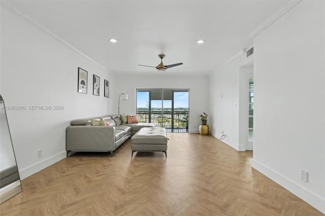 4400 Hillcrest Dr # 1005A, Hollywood FL 33021 - Hollywood, FL - Photo 2