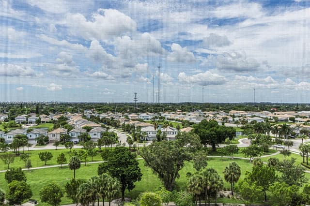 4400 Hillcrest Dr # 1005A, Hollywood FL 33021 - Hollywood, FL - Photo 3