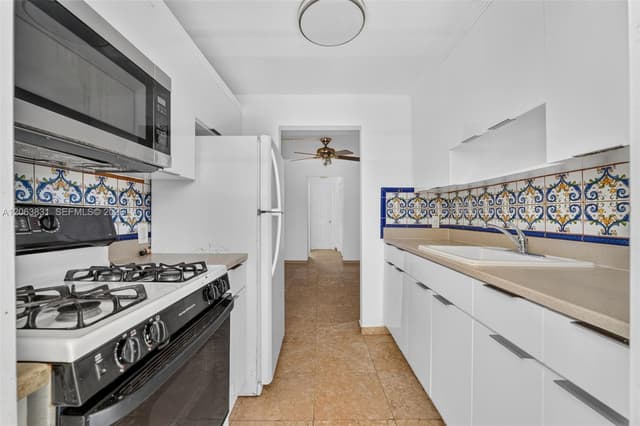915 Jefferson Ave # 3D, Miami Beach FL 33139 - Miami Beach, FL - Photo 7