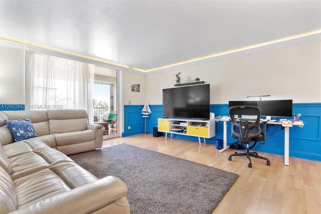 1000 NE 12th Ave # 408, Hallandale Beach FL 33009 - Hallandale Beach, FL - Photo 5