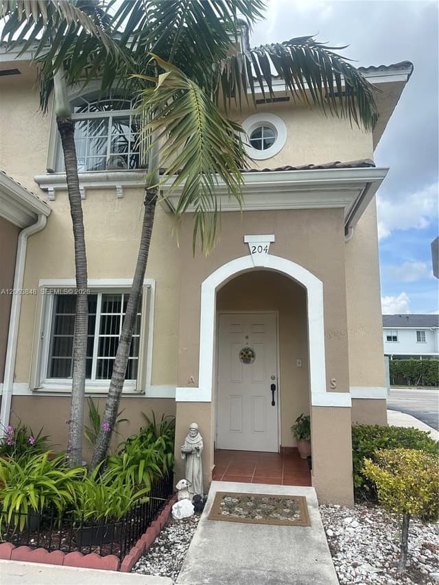 7380 NW 174th Ter # 204, Hialeah FL 33015 - Hialeah, FL - Photo 2