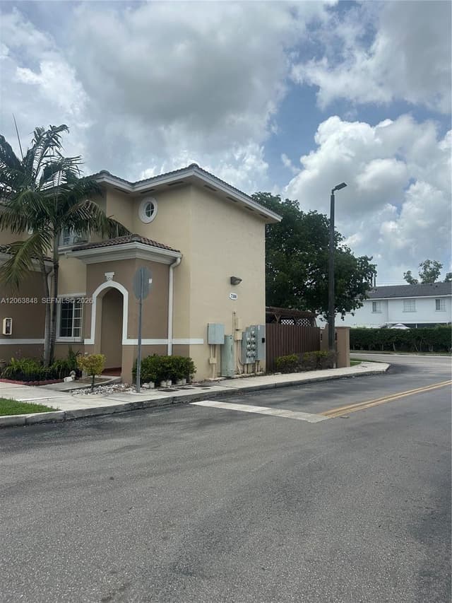 7380 NW 174th Ter # 204, Hialeah FL 33015 - Hialeah, FL - Photo 3