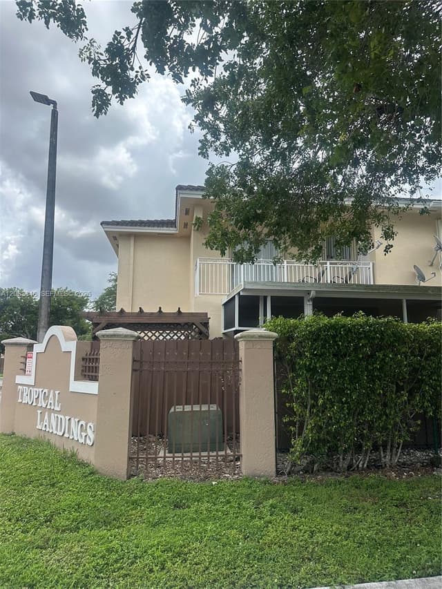 7380 NW 174th Ter # 204, Hialeah FL 33015 - Hialeah, FL - Photo 5