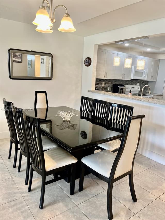 2901 N Nob Hill Rd # 107, Sunrise FL 33322 - Sunrise, FL - Photo 4
