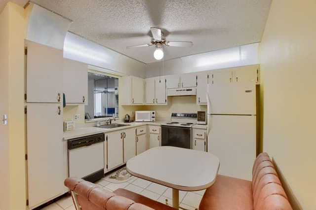 9244 Flynn #4 Circle, Boca Raton FL 33496 - Boca Raton, FL - Photo 5