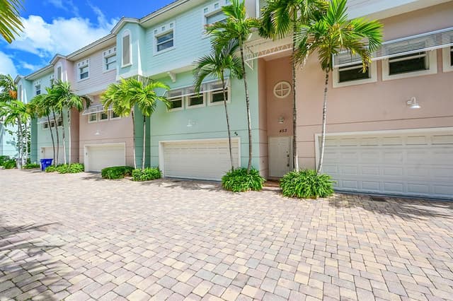 453 NE 1ST Street, Pompano Beach FL 33060 - Pompano Beach, FL - Photo 2