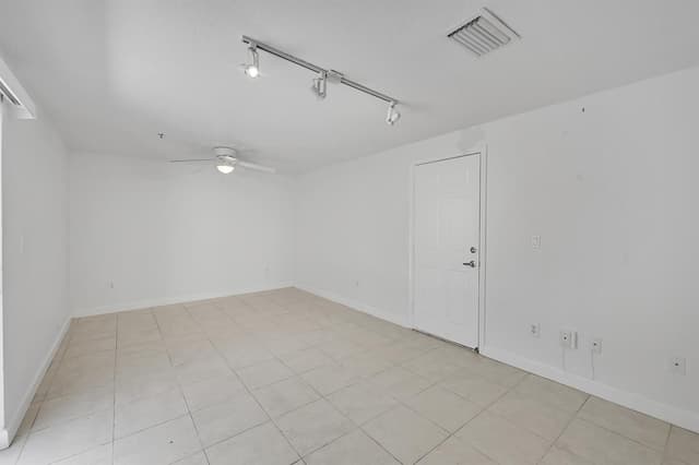 453 NE 1ST Street, Pompano Beach FL 33060 - Pompano Beach, FL - Photo 7