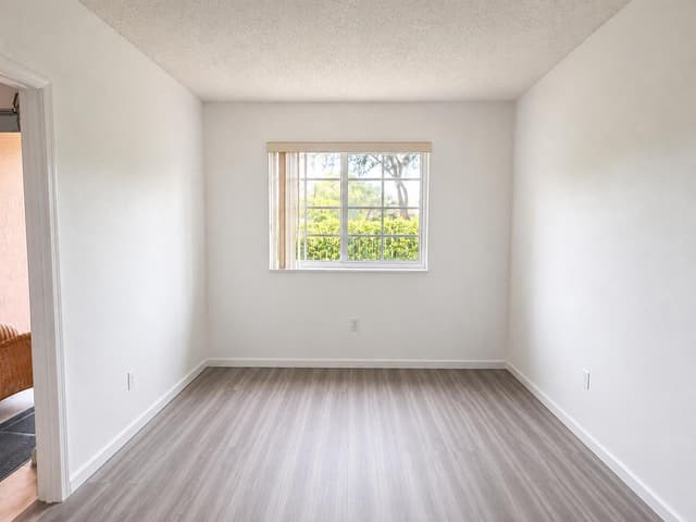 3271 Sabal Palm Manor # 106, Hollywood FL 33024 - Hollywood, FL - Photo 7