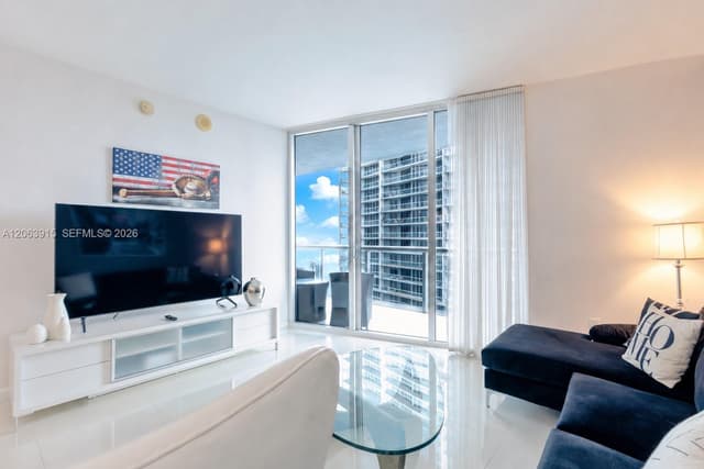 475 Brickell Ave # 4511, Miami FL 33131 - Miami, FL - Photo 2