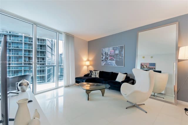 475 Brickell Ave # 4511, Miami FL 33131 - Miami, FL - Photo 4