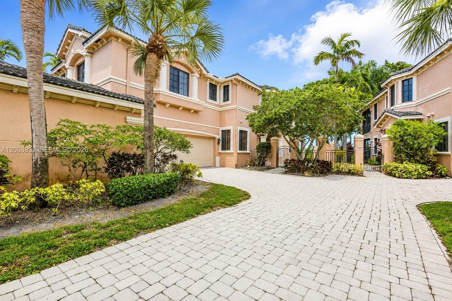 2703 Center Ct Dr # 14, Weston FL 33332 - Weston, FL - Photo 1