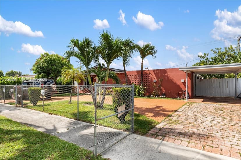 1211 NW 179th St, Miami Gardens FL 33169