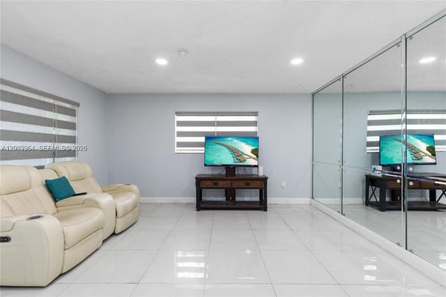 1211 NW 179th St, Miami Gardens FL 33169 - Miami Gardens, FL - Photo 5