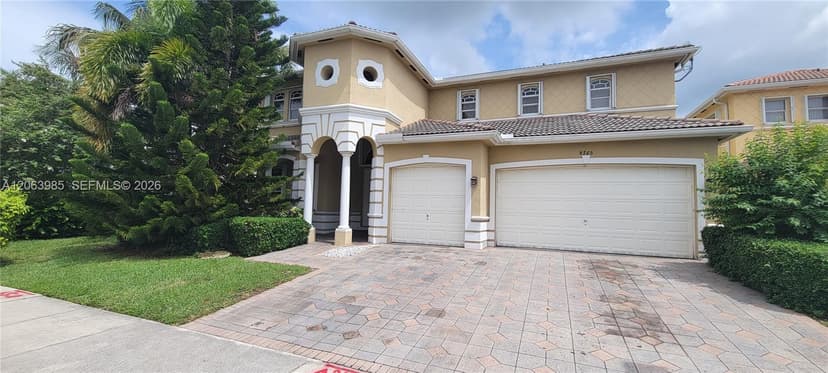 8765 SW 208th St, Cutler Bay FL 33189