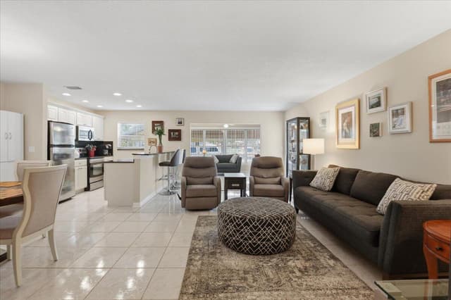 1172 S Drive Circle # B, Delray Beach FL 33445 - Delray Beach, FL - Photo 4