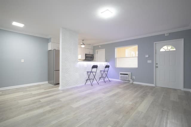 2621 Grant Street # 10A, Hollywood FL 33020 - Hollywood, FL - Photo 2