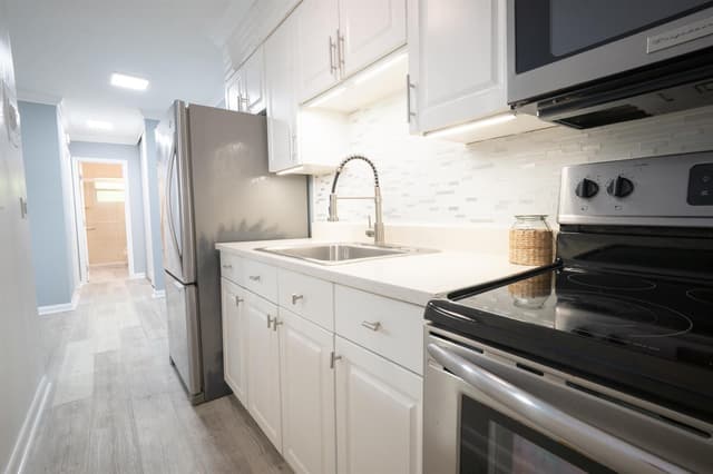 2621 Grant Street # 10A, Hollywood FL 33020 - Hollywood, FL - Photo 4