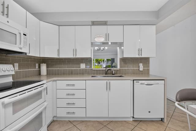 2006 GRANADA Drive # J1, Coconut Creek FL 33066 - Coconut Creek, FL - Photo 6