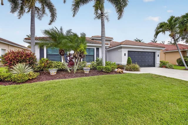 6133 Indian Forest Circle, Lake Worth FL 33463 - Lake Worth, FL - Photo 5