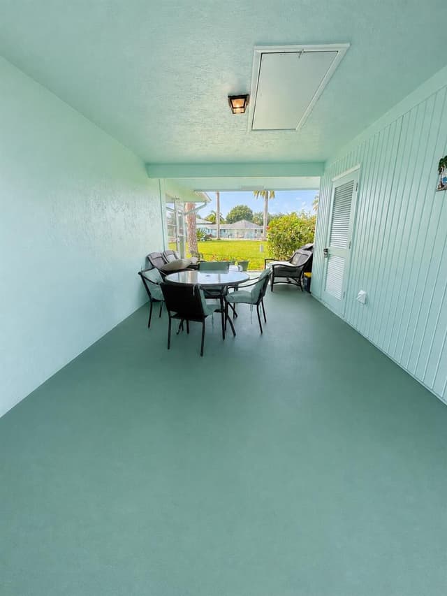 604 HUMMINGBIRD Lane, Delray Beach FL 33445 - Delray Beach, FL - Photo 2