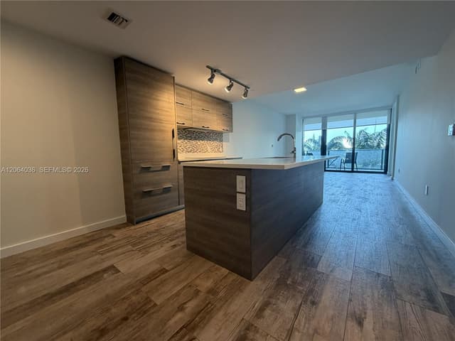 650 NE 32nd St # 802, Miami FL 33137 - Miami, FL - Photo 4