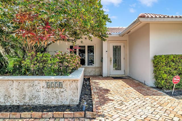 4220 NE 26TH Avenue, Lighthouse Point FL 33064 - Lighthouse Point, FL - Photo 4