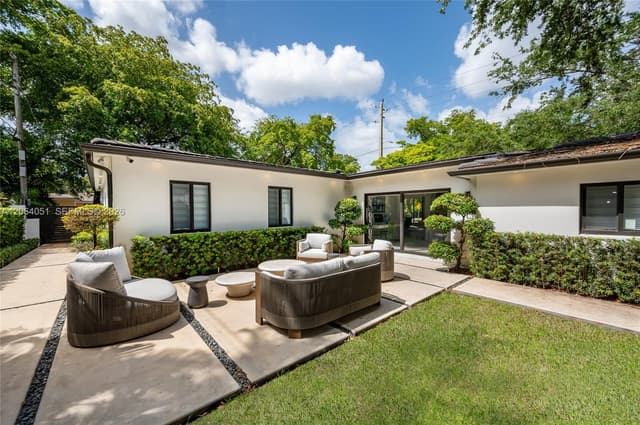 831 Cortez St, Coral Gables FL 33134 - Coral Gables, FL - Photo 7