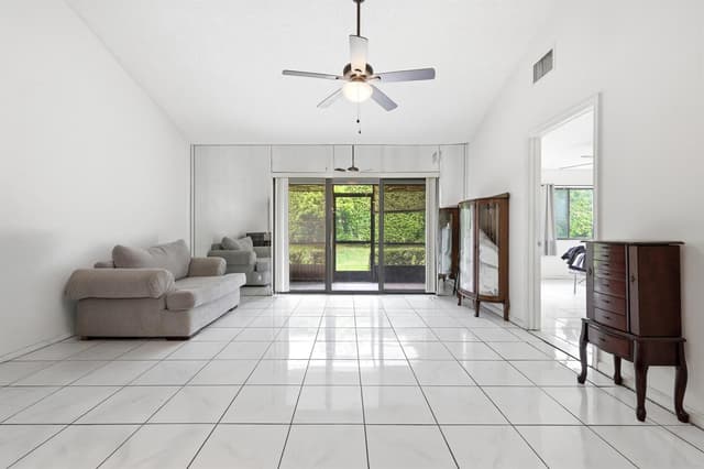 120 Sunshine Boulevard, Royal Palm Beach FL 33411 - Royal Palm Beach, FL - Photo 5
