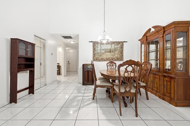 120 Sunshine Boulevard, Royal Palm Beach FL 33411 - Royal Palm Beach, FL - Photo 4