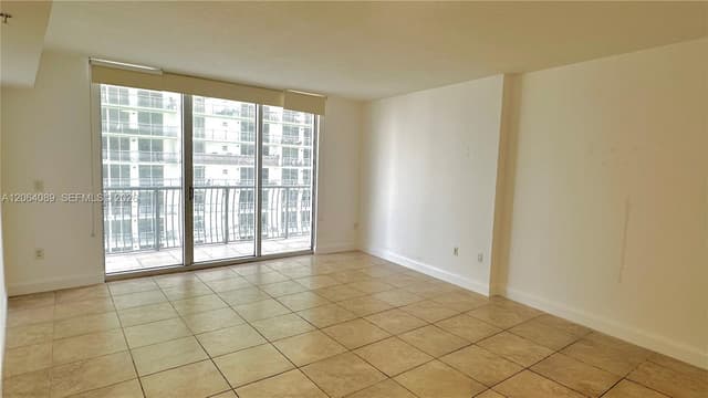 1750 N Bayshore Dr # 2607, Miami FL 33132 - Miami, FL - Photo 2