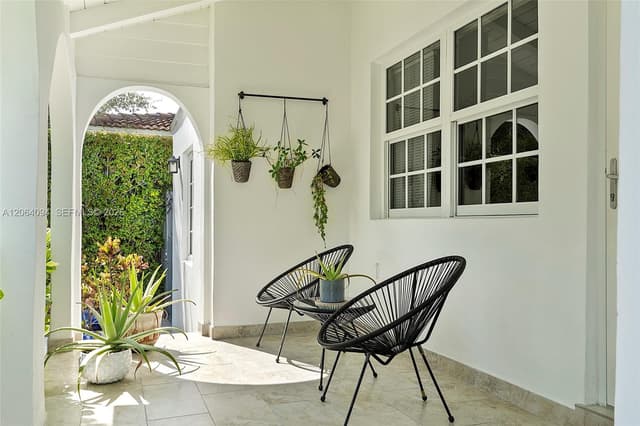 2451 SW 25th St, Miami FL 33133 - Miami, FL - Photo 5