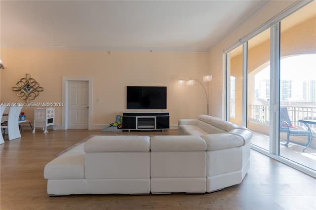 3001 NE 185th St # 710, Aventura FL 33180 - Aventura, FL - Photo 2