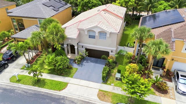 15650 NW 12th Ct, Pembroke Pines FL 33028 - Pembroke Pines, FL - Photo 6