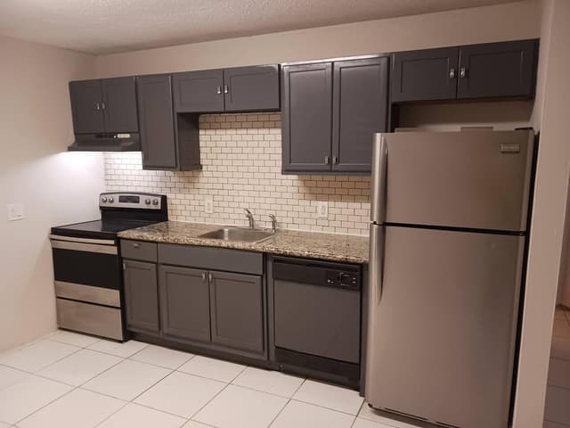 708 NW 6th Street, Hallandale Beach FL 33009 - Hallandale Beach, FL - Photo 2