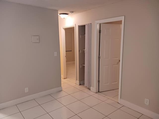 708 NW 6th Street, Hallandale Beach FL 33009 - Hallandale Beach, FL - Photo 6