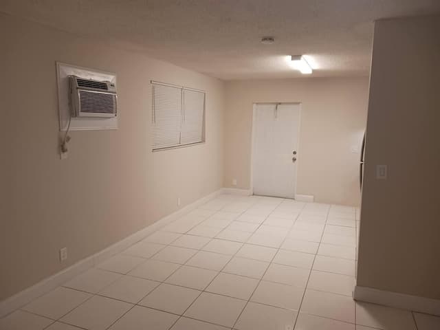 708 NW 6th Street, Hallandale Beach FL 33009 - Hallandale Beach, FL - Photo 7