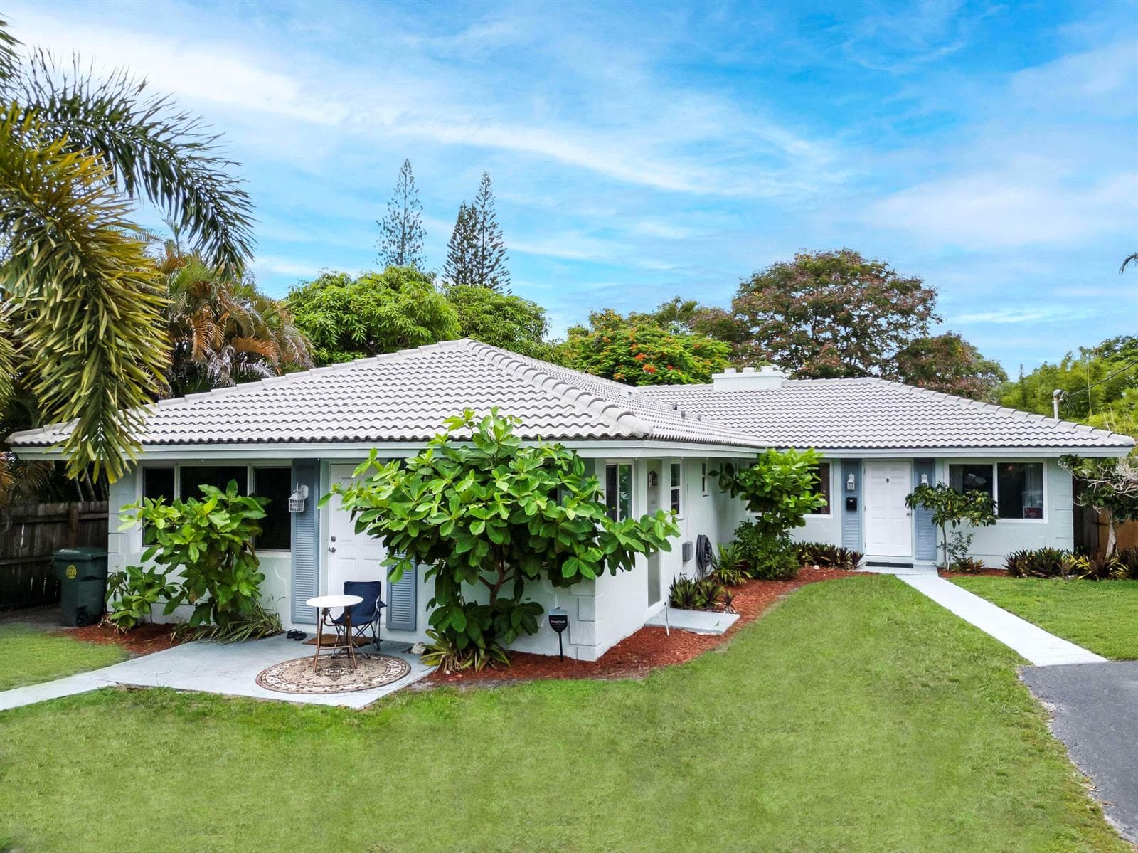 1680 NE 34TH Lane, Oakland Park FL 33334 - Oakland Park, FL - Photo 1